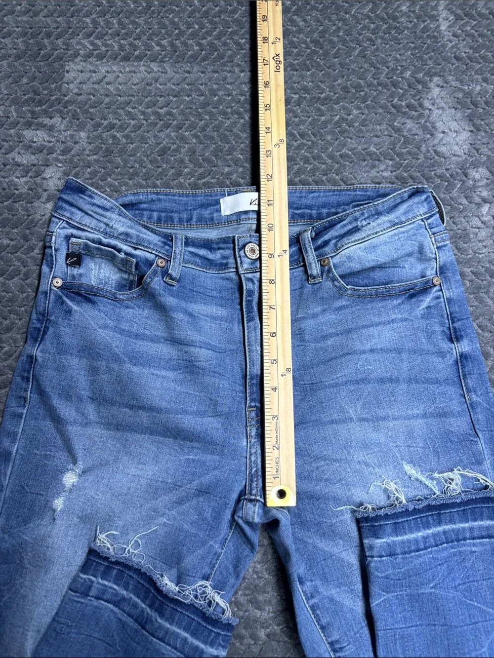 KanCan Distressed Ankle Crop Jeans in Medium Blue Wash